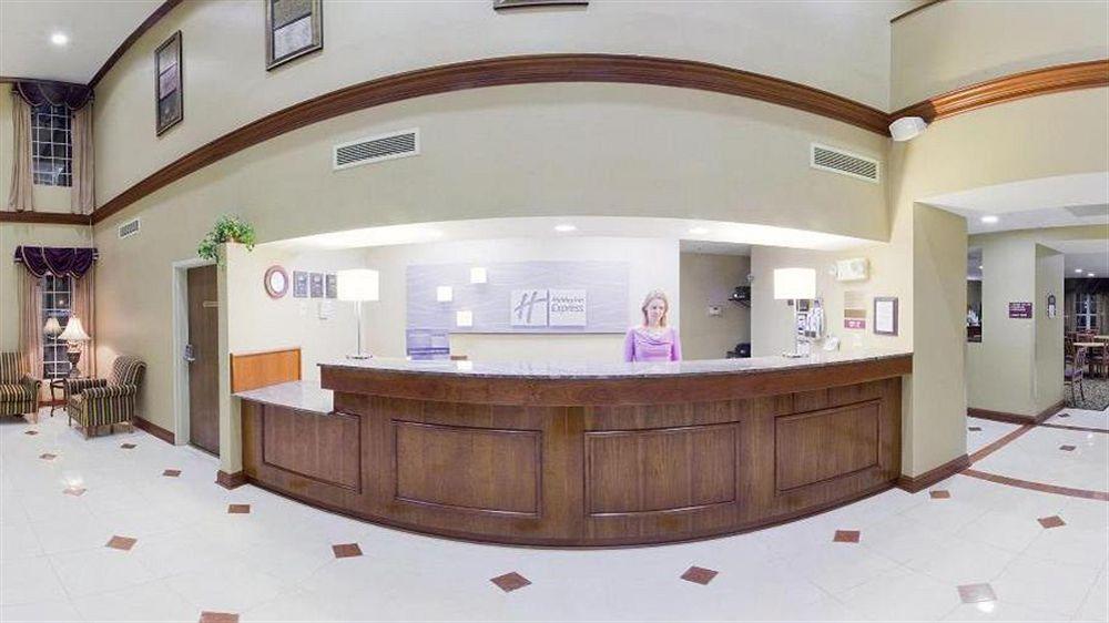 Holiday Inn Express Prince Frederick By Ihg Ngoại thất bức ảnh