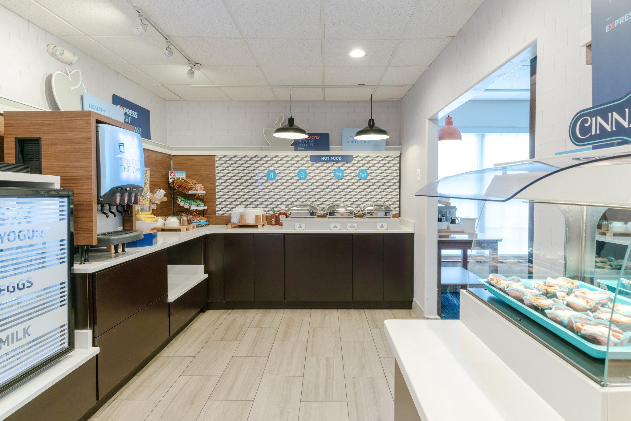 Holiday Inn Express Prince Frederick By Ihg Ngoại thất bức ảnh