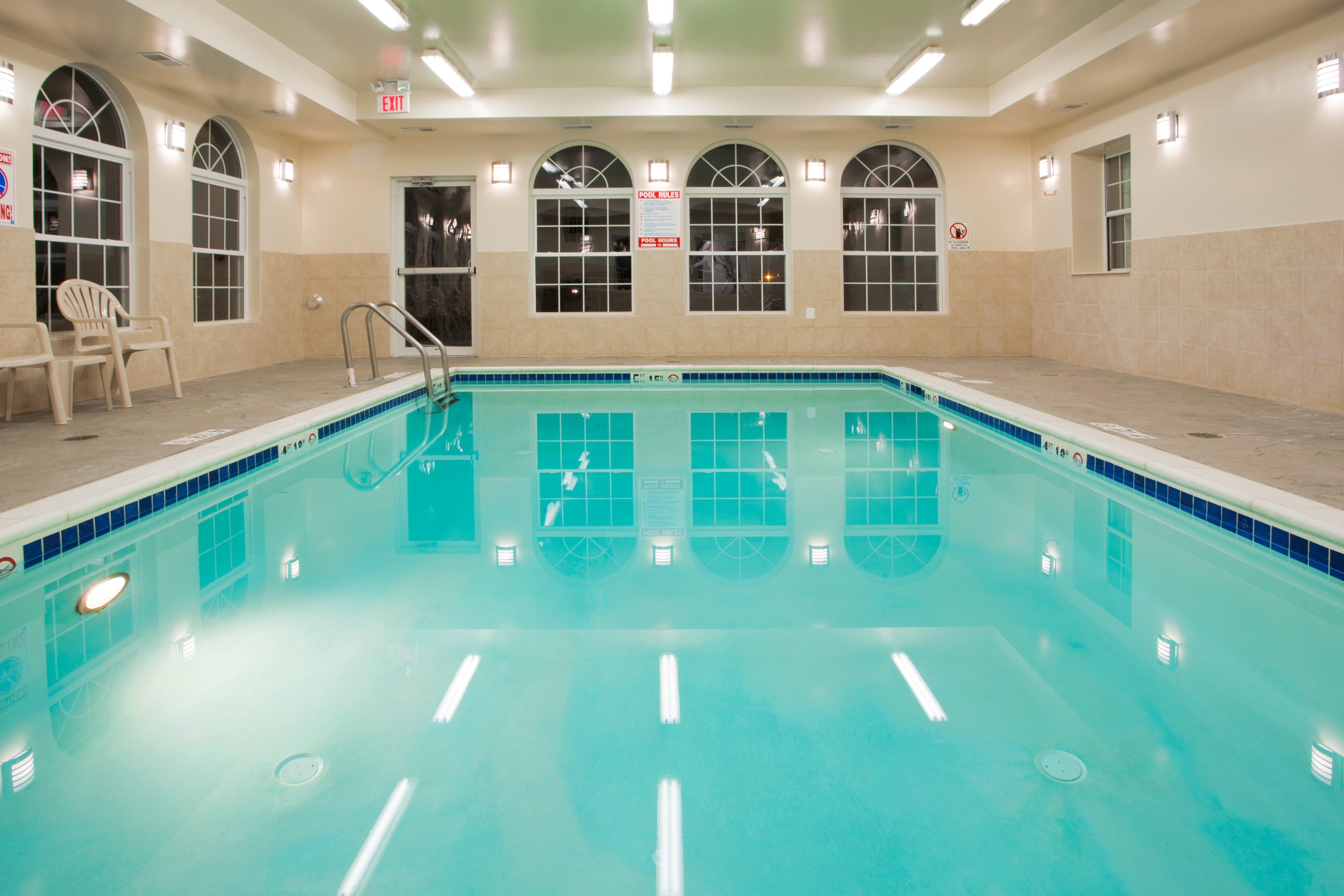 Holiday Inn Express Prince Frederick By Ihg Ngoại thất bức ảnh