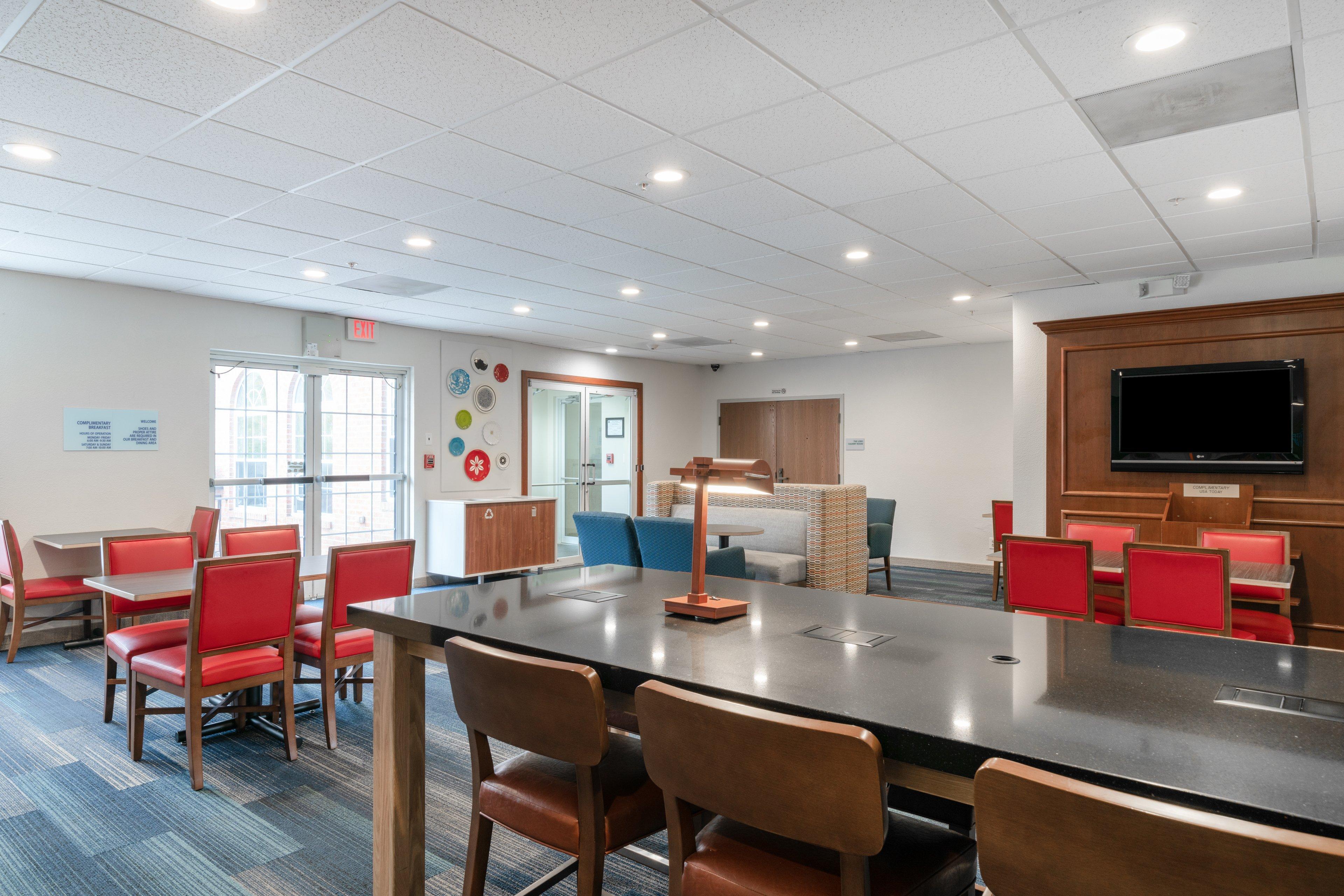 Holiday Inn Express Prince Frederick By Ihg Ngoại thất bức ảnh