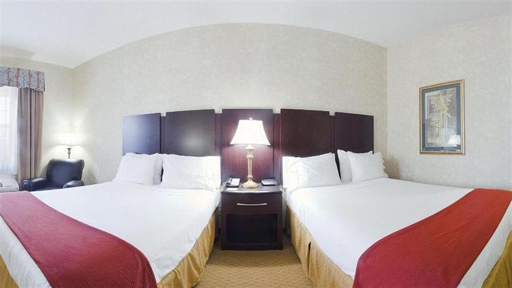 Holiday Inn Express Prince Frederick By Ihg Ngoại thất bức ảnh