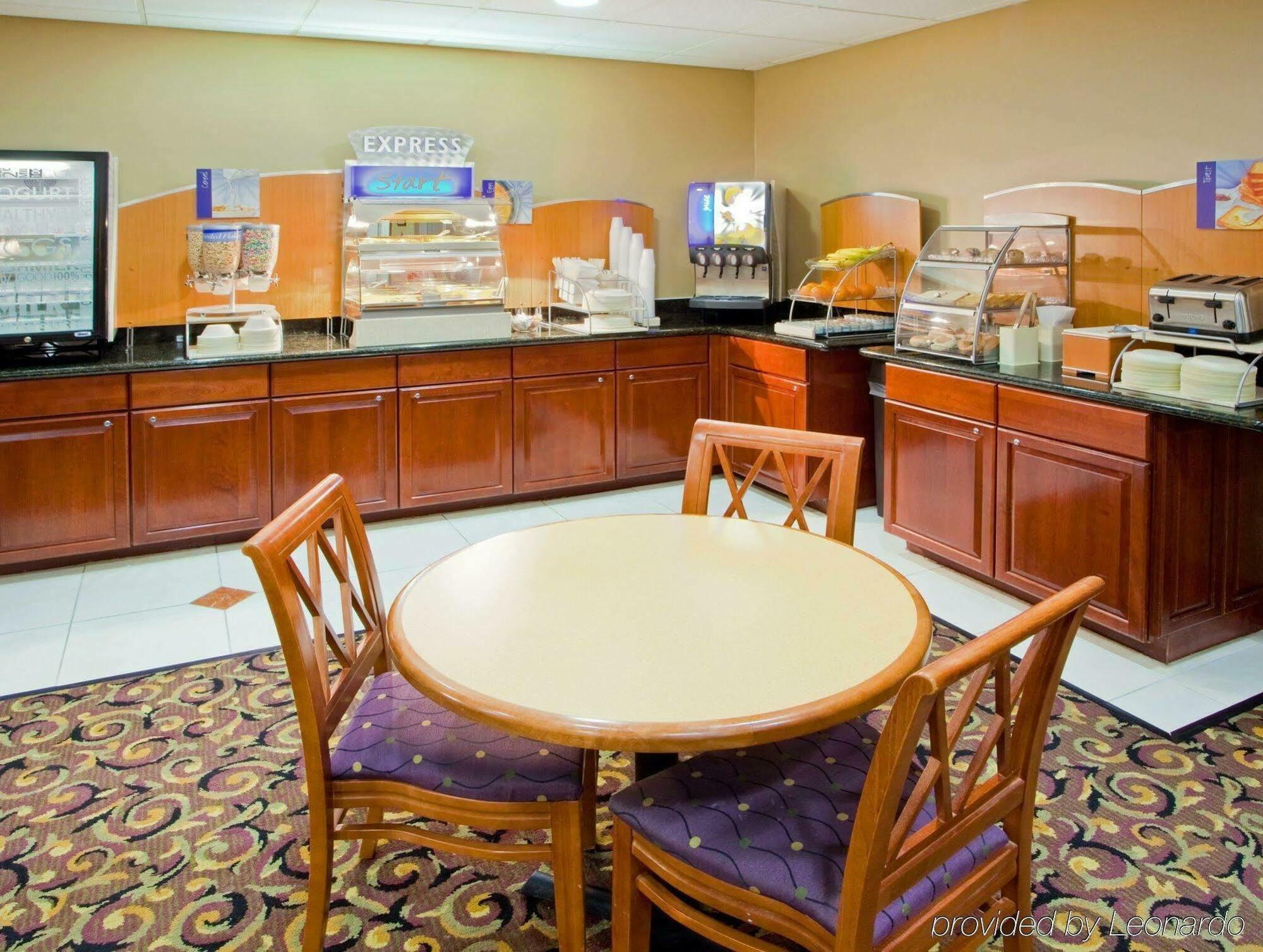 Holiday Inn Express Prince Frederick By Ihg Ngoại thất bức ảnh